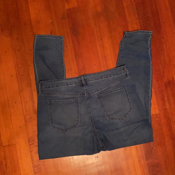 Old Navy Super Skinny Mid Rise Jeans, Size 16 - Picture 3 of 6